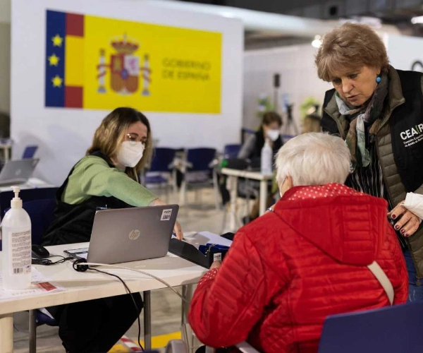 Допомога біженцям з України.